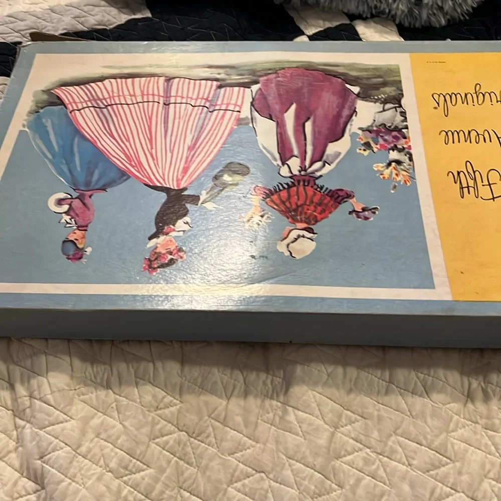 New Vintage Fifth Avenue Originals Cannon bath towel set